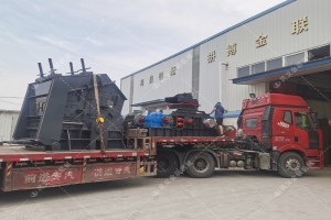 1000*700液壓對輥制砂機，1210反擊破發(fā)往四川