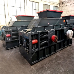 鵝卵石對(duì)輥制砂機(jī)設(shè)備的市場(chǎng)價(jià)格差異體現(xiàn)在哪？