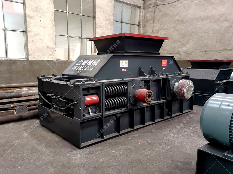 對輥機日產量多少？能出3mm以下機制砂嗎？