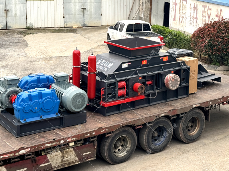 時(shí)產(chǎn) 100 噸的液壓對(duì)輥設(shè)備怎么選？金聯(lián)機(jī)械工程師專業(yè)建議